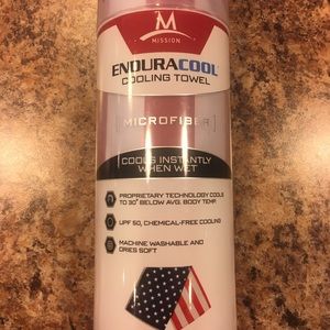 NWT cooling scarf/towel 🇺🇸
